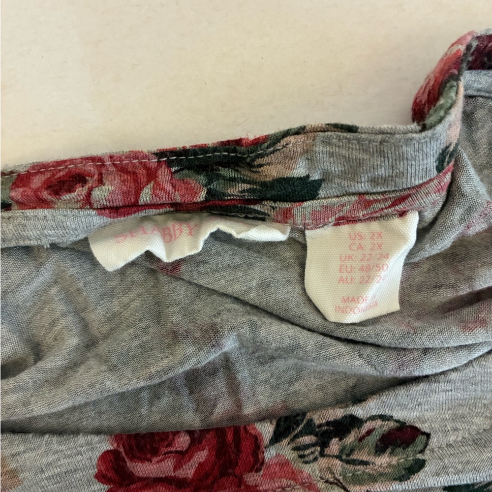 WAS $25 Shabby Chic floral top - Picture 4 of 5